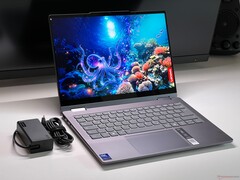 Core Ultra 5, 1-TB-SSD, Active Stylus, OLED: Lenovo Yoga 7 2-in-1 14. (Bild: Andreas Osthoff)