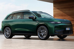 Leapmotor C10: Den vollelektrischen D-E-SUV C10 bieten die Chinesen inzwischen in weiteren Varianten als Long Range und Allradversion an.