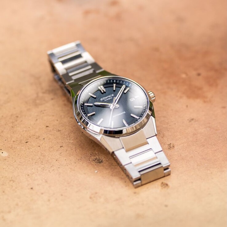 Die Casio Edifice EFK-110D-2A