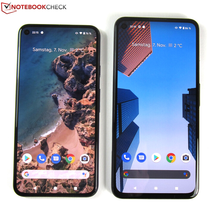 Links das 6 Zoll große Google Pixel 5, rechts das Google Pixel 4a 5G mit 6,2 Zoll