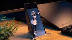 Dank Eye-Tracking-Technologie ermöglicht das 3D-Display Sony ELF-MN1 die Betrachtung von 3D-Inhalten ohne spezielle Brille