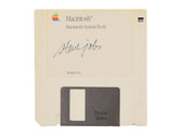 Die wohl teuerste Macintosh System Tools Version 6.0 Diskette der Welt. (Bild: PR Auction)