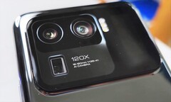 Die Hauptkamera des Mi 11 Ultra soll auf Basis des neuen 50 Megapixel Samsung ISOCELL GN2 die Smartphone-Kamera-Bestenlisten toppen.
