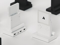 Der weiße Analgue Pocket bekommt ein passendes, aber teures Dock. (Bild: Analogue)