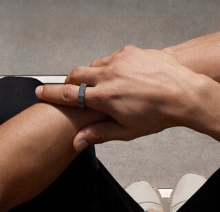 Der Even R1 Ring fungiert als Fernsteuerung für die Brille.