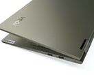 Das Lenovo Yoga 7i ist auch in einem schicken Olivgrün erhältlich. (Bild: Lenovo)