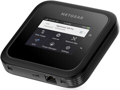 Netgear Nighthawk M6 Pro (MR6450): Mobiler 5G-Router mit WiFi-6E-Unterstützung.