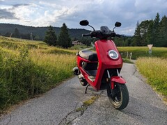 Ausprobiert Niu Mqi+ Sport Elektro-Roller - Lautlos durch die Stadt