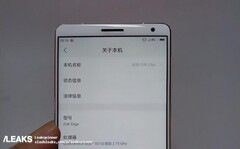 Das ZUK Edge kommt ohne edge-Look aber mit dünnen Rändern.