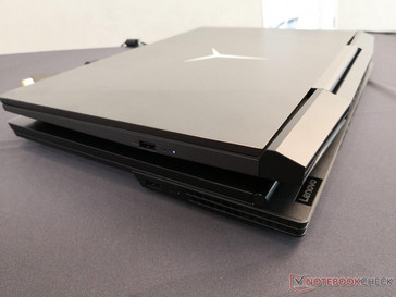 Legion Y7000 (oben) und Legion Y520 (unten)