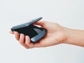 Das Motorola Razr 5G bietet eine deutlich bessere Ausstattung als sein Vorgänger, das Gerät bleibt aber sehr teuer. (Bild: Motorola)