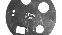 Spannende Leica-Kamera-Details sind etwa dieser vermeintlich zum Xiaomi 14 Ultra passenden Leica-Kamera-Abdeckung zu entnehmen. (Bild via Kartikey Singh)