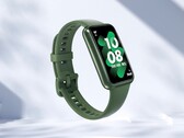 Das Huawei Band 7 besitzt ein dünneres, leichteres Gehäuse als das Vorgängermodell. (Bild: Huawei)