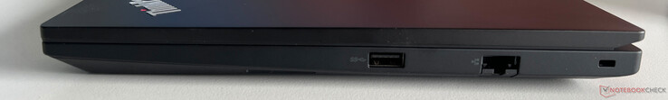 Rechts: USB-A 3.2 Gen.1 (5 GBit/s), Gigabit-Ethernet, Kensington Nano Security Slot