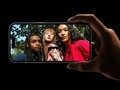 Das iPhone 14 Pro besitzt eine brandneue Selfie-Kamera mit Autofokus und größerer Blende. (Bild: Apple)