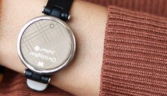 Die Garmin Lily ist mit einem Durchmesser von 34 Millimetern eine der kleinsten Smartwatches am Markt. (Bild: Garmin)