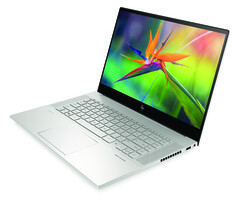 HP vergleicht das Envy 15 mit dem MacBook Pro, dabei vergisst das Unternehmen aber "aus Versehen" ein paar wichtige Details. (Bild: HP)