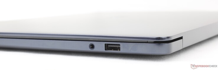 Rechts: 3,5-mm-Headset, USB-A 3.2 Gen. 1