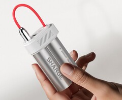 Die kompakte Powerbank Sharge Pouch Mini startet mit doppeltem Rabatt. (Bildquelle: Sharge)