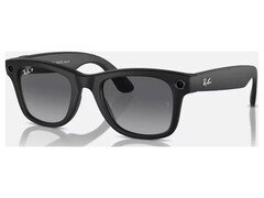 Schwarze Ray-Ban Meta Gen 2 frontal vor weißem Hintergrund, Kamera und Aufnahme-LED in den vorderen Ecken
