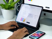 Apple gießt kaltes Wasser über die Gerüchte zum iPad Pro mit macOS, das künftig MacBooks ersetzen sollte. (Bild: Walling)