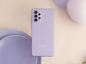 Das hier gezeigte Galaxy A52 bekommt demnächst einen Nachfolger (Bild: Samsung)