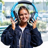 Der neueste Bluetooth-Lautsprecher von JLab sieht wie ein gigantischer Kopfhörer aus.