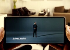 Fünf Jahre nach dem Ende des LG Rollable soll Samsung ein ausrollbares Smartphone planen.