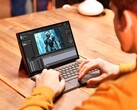 Der OneXPlayer X1 wird mit der Tastaturhülle zum Mini-Laptop. (Bild: OneXPlayer)