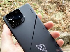 Das Asus ROG Phone 8 Pro war im März das schnellste auf AnTuTu getestete Smartphone. (Bild: Notebookcheck)