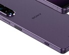 Das Sony Xperia 1 V soll laut Leaker ein besseres Kühlsystem als der Vorgänger aufweisen. Auch die Rillen im Gehäuse spielen eine Rolle. (Bild: OnLeaks, Greensmartphones)