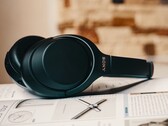 Die Sony WH-1000XM3 bekommen schon in wenigen Wochen einen echten Nachfolger. (Bild: Vladimir Kondriianenko, Unsplash)