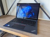 Lenovo ThinkPad L13 Yoga G4 Intel Convertible im Test: Kürzere Akkulaufzeit als beim AMD