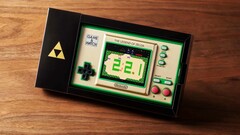 Nintendo hat einen weiteren Game &amp; Watch angekündigt, diesmal mit gleich drei Zelda-Spielen. (Bild: Nintendo)