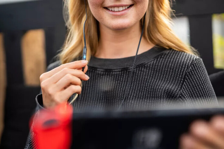 Die Ohrhörer sind im Gegensatz zu Bluetooth-Kopfhörern auch mit der Nintendo Switch kompatibel. (Bild: Logitech)