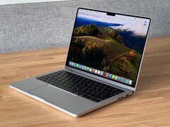 Apple MacBook Pro 14 2023 M3 im Test - Das Basismodell des MBP 14 kommt jetzt ohne Pro-SoC