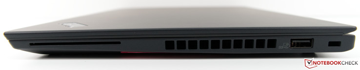 Rechts: SmartCard-Lesegerät, Lüfterauslass, USB-A 3.1 (Gen.1), Steckplatz für Sicherheitsschloss