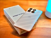 Das Motorola Edge 70 Plus bietet eine tolle Laufzeit, aber an anderer Stelle wirkt es abgespeckt.