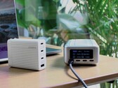 Mit SuperTank Pro bietet Zendure die ultimative PowerBank mit Passthrough-Charging von bis zu vier Verbrauchern und bis zu 138 Watt Gesamtleistung.