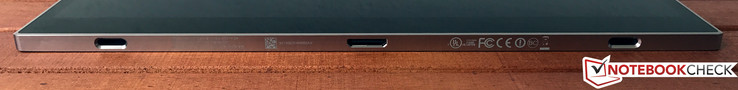 Unterseite Tablet: Befestigung Tastatur-Dock und Docking-Anschluss