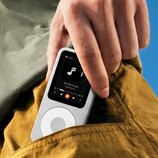 Fosi Audio greift das Design eines Apple iPod Nano auf.