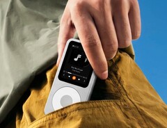 Fosi Audio greift das Design eines Apple iPod Nano auf.