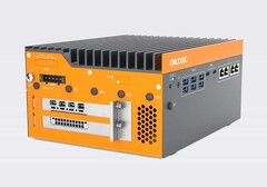 Viele Anschlüsse und Platz für eine professionelle SFF-Desktop-GPU. (Bildquelle: Onlogic)