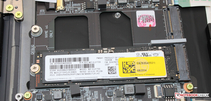 Der Rechner kann zwei PCIe-4-SSDs aufnehmen.
