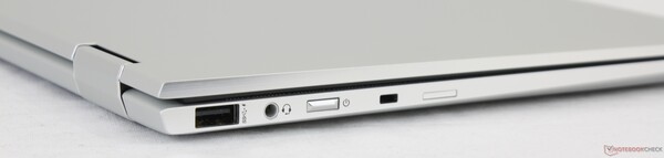 Das HP EliteBook 1040 bietet unter anderem zwei vollwertige Thunderbolt 3 Anschlüsse im USB-C-Format (Bildquelle: Allen Ngo)