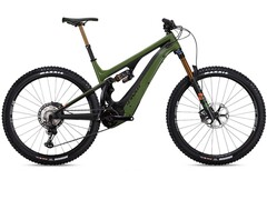 Das hochwertige Shuttle AM E-Bike ist vollgefedert und momentan deutlich unter UVP bestellbar (Bild: Pivot)