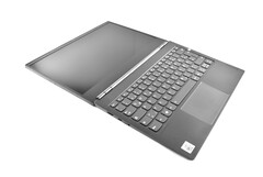 Lenovo ThinkBook Plus kann abseits von E-Ink nicht viel vorweisen