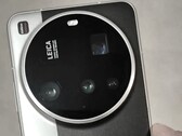 Der Xiaomi-CEO teilt ein erstes Sample-Photo aus der Leica-Kamera des Xiaomi 15 Ultra, konkret aus dem neuen 200 MP Telefoto. (Bildquelle: Weibo)