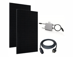 Photovoltaik-Anlager mit 800-Watt-Wechselrichter für Haushalte mit höherer Grundlast (Bild: Deye, Ja Solar)