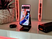 Das Realme GT5 setzt auf möglichst viel Leistung zum Preis eines Mittelklasse-Handy.